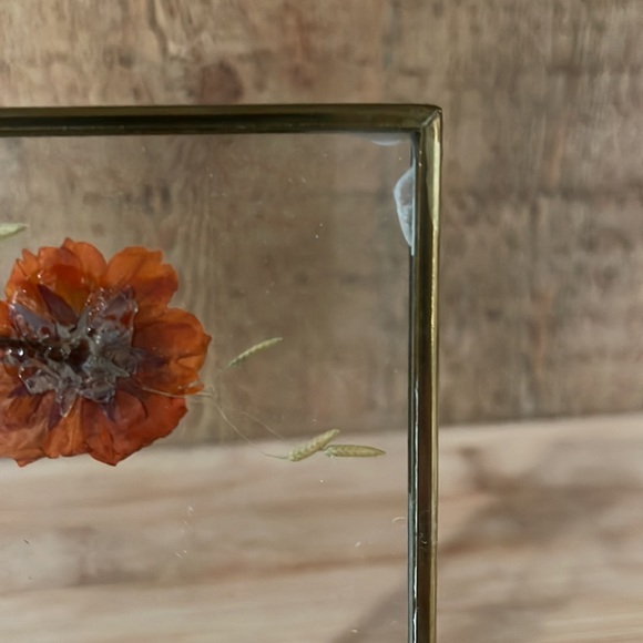 Vintage Brass and glass with pressed flowers trinket box/music box - Picture 9 of 10